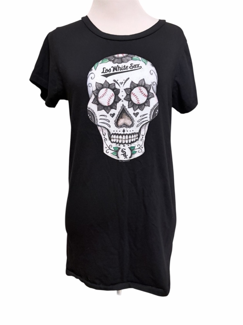 Tiny turnip large Chicago White Sox "Los White Sox" Sugar Skull Graphic Tee
